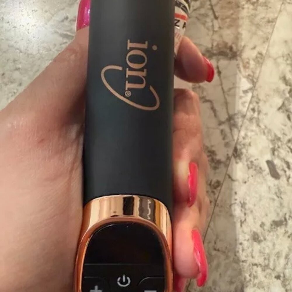 Ion Luxe Coconut Infused Ceramic Flat Iron 1 Inch with Cord - No Box - Picture 5 of 10